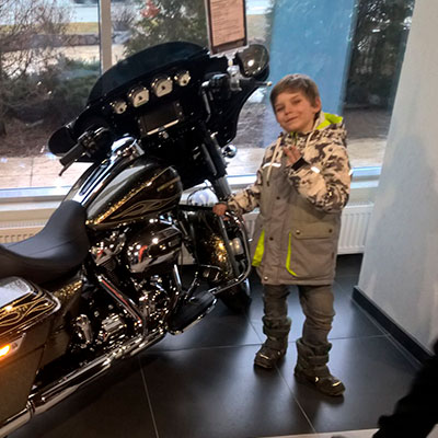 Экскурсия в салон Harley-Davidson 6