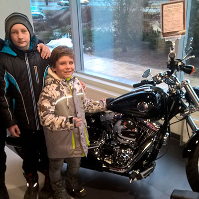 Экскурсия в салон Harley-Davidson 7
